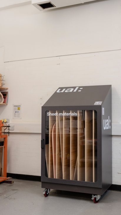 Re-Use donation box for sheet materials in a workshop