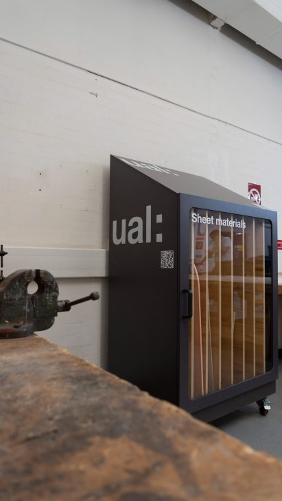 Re-Use donation box for sheet materials in a workshop