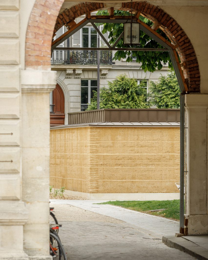 Nursery by Régis Roudil architects