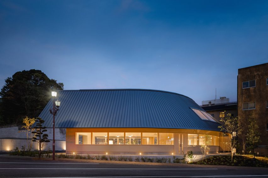 Saga Hirakawaya tofu restaurant by Keiji Ashizawa