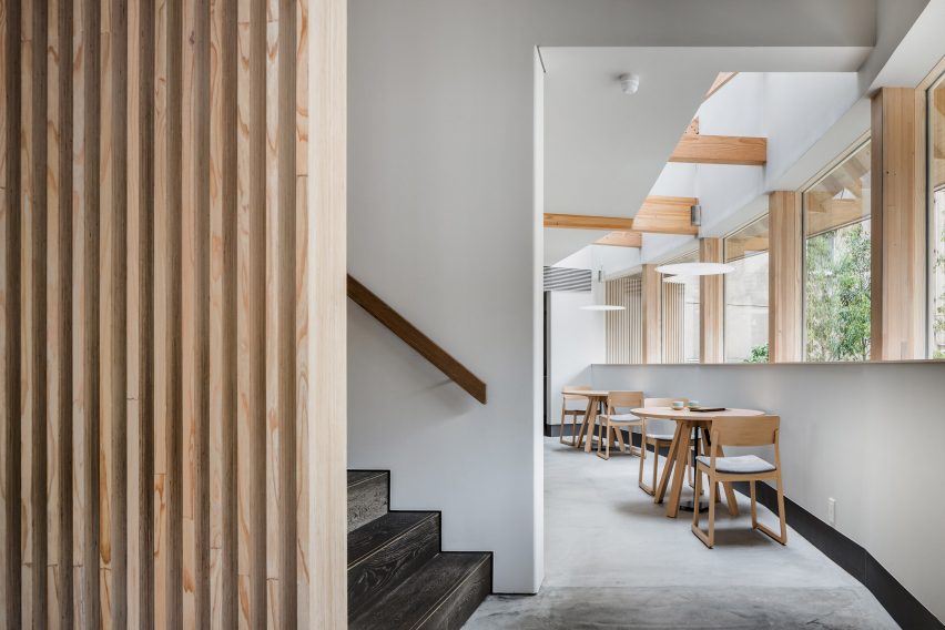 Saga Hirakawaya tofu restaurant by Keiji Ashizawa