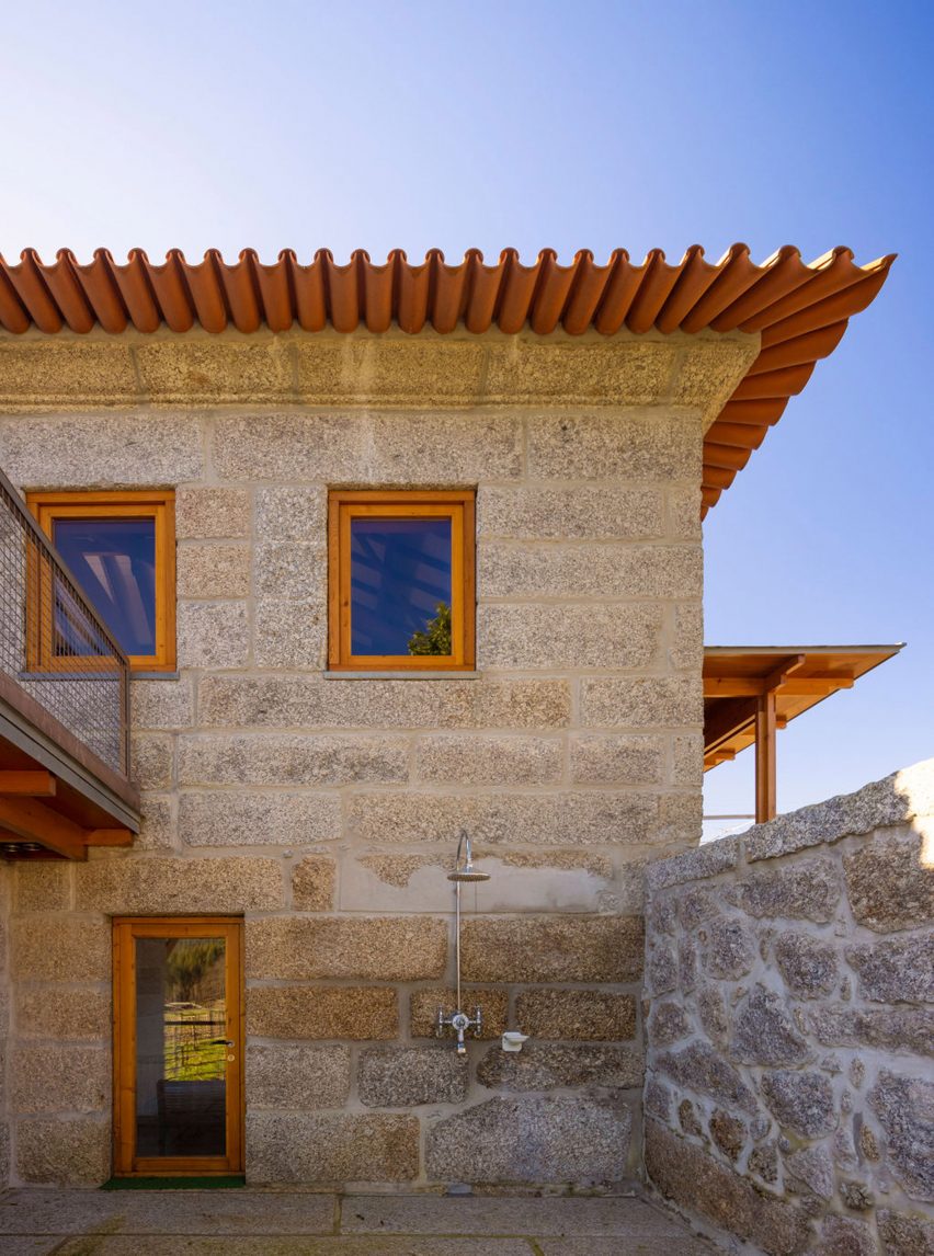 Exterior of São Cosme House by Carlos Castanheira