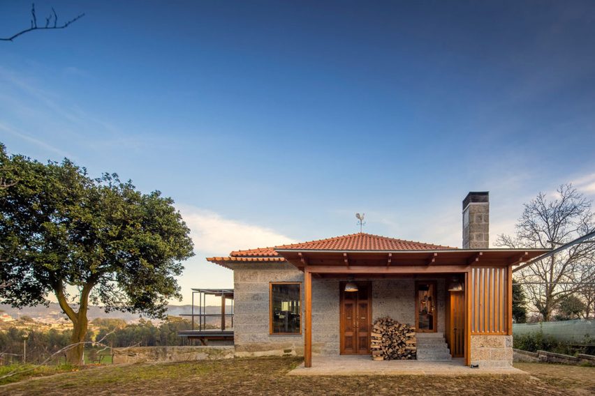 São Cosme House by Carlos Castanheira