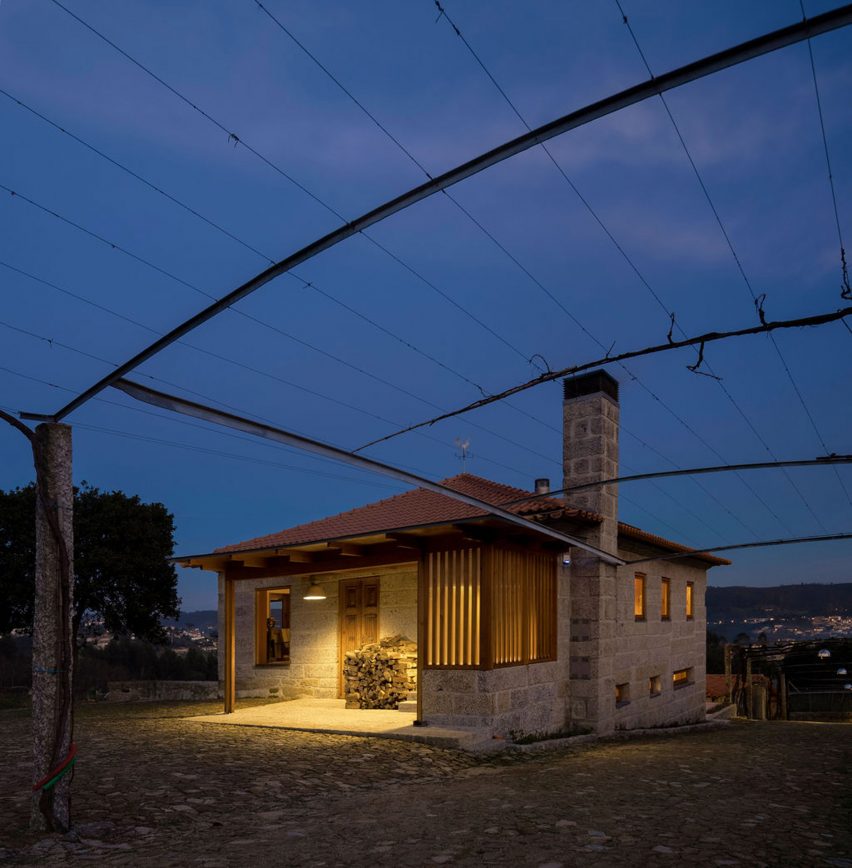 São Cosme House by Carlos Castanheira