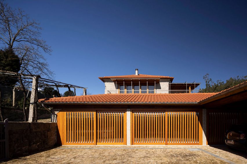 São Cosme House by Carlos Castanheira
