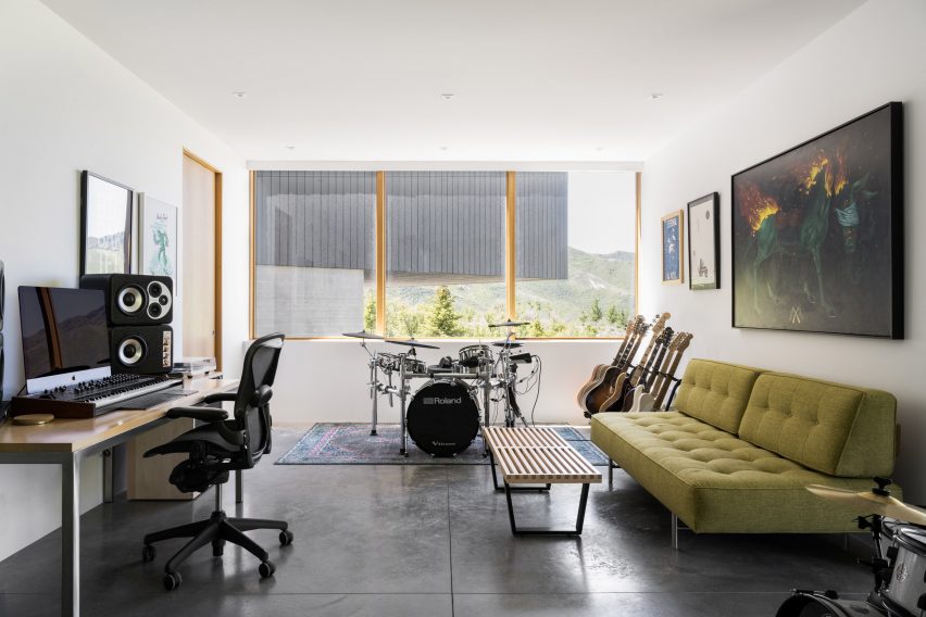 Wabi Sabi house in Utah by Sparono Mooney Architecture