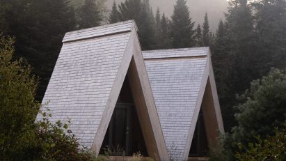 Farouche Tremblant cabins in the forest by Atelier l'Abri
