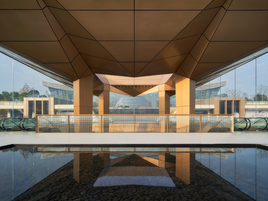 SKP Chengdu by Sybarite