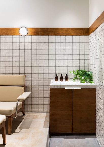 Pedicure station