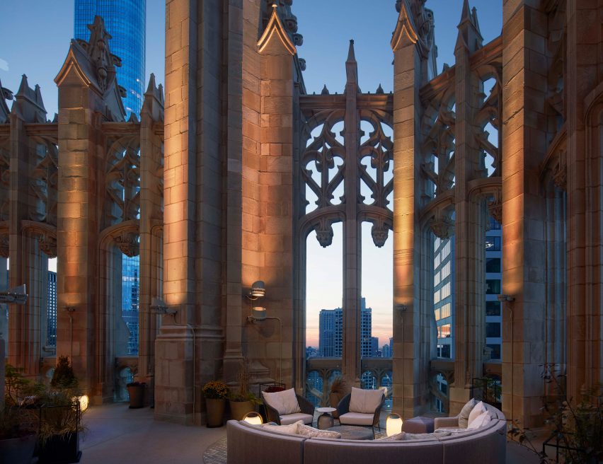 Tribune Tower converted into condos by Solomon Cordwell Buenz