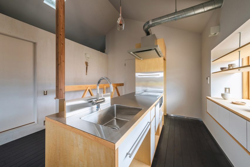 Interior of U-House near Biwa-ko by Ushijima Architects