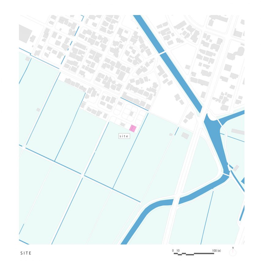 Site plan of U-House near Biwa-ko by Ushijima Architects