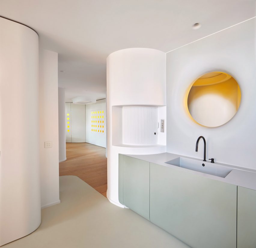 Unit 1040 apartment renovation by Studio Noju within Torres Blancas in Madrid