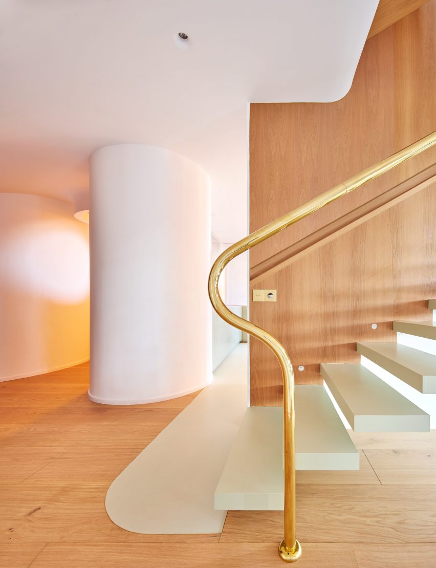 Unit 1040 apartment renovation by Studio Noju within Torres Blancas in Madrid