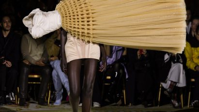 Tulle dress in Viktor & Rolf's Spring Summer 23 couture show