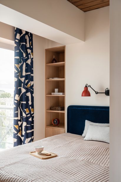 Bedroom interior in Kyiv apartment by Yana Molodykh