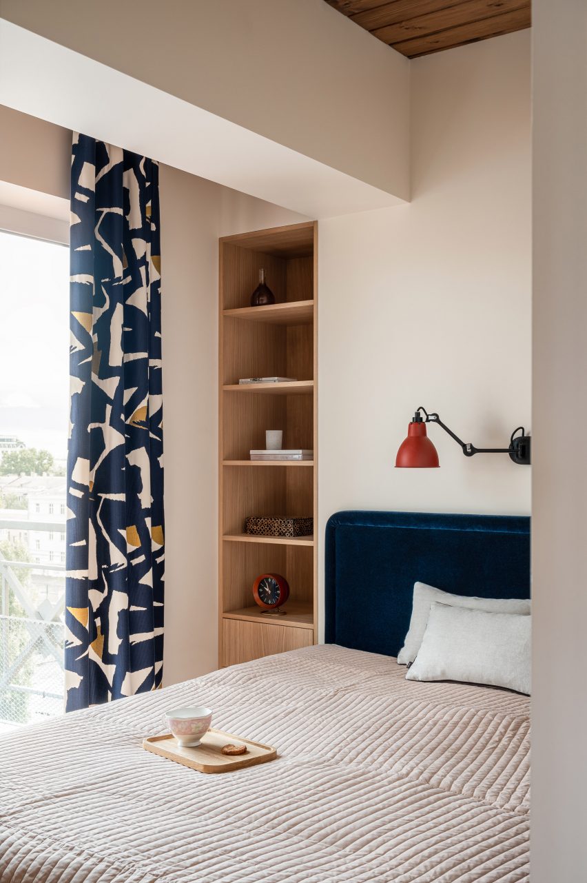 Bedroom interior in Kyiv apartment by Yana Molodykh