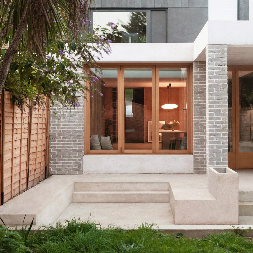 Courtyard House by Yellow Cloud Studio