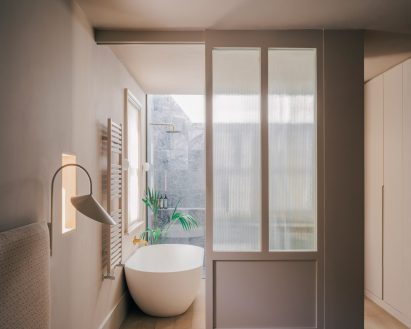 Photograph of a bathroom using a natural palette of colours