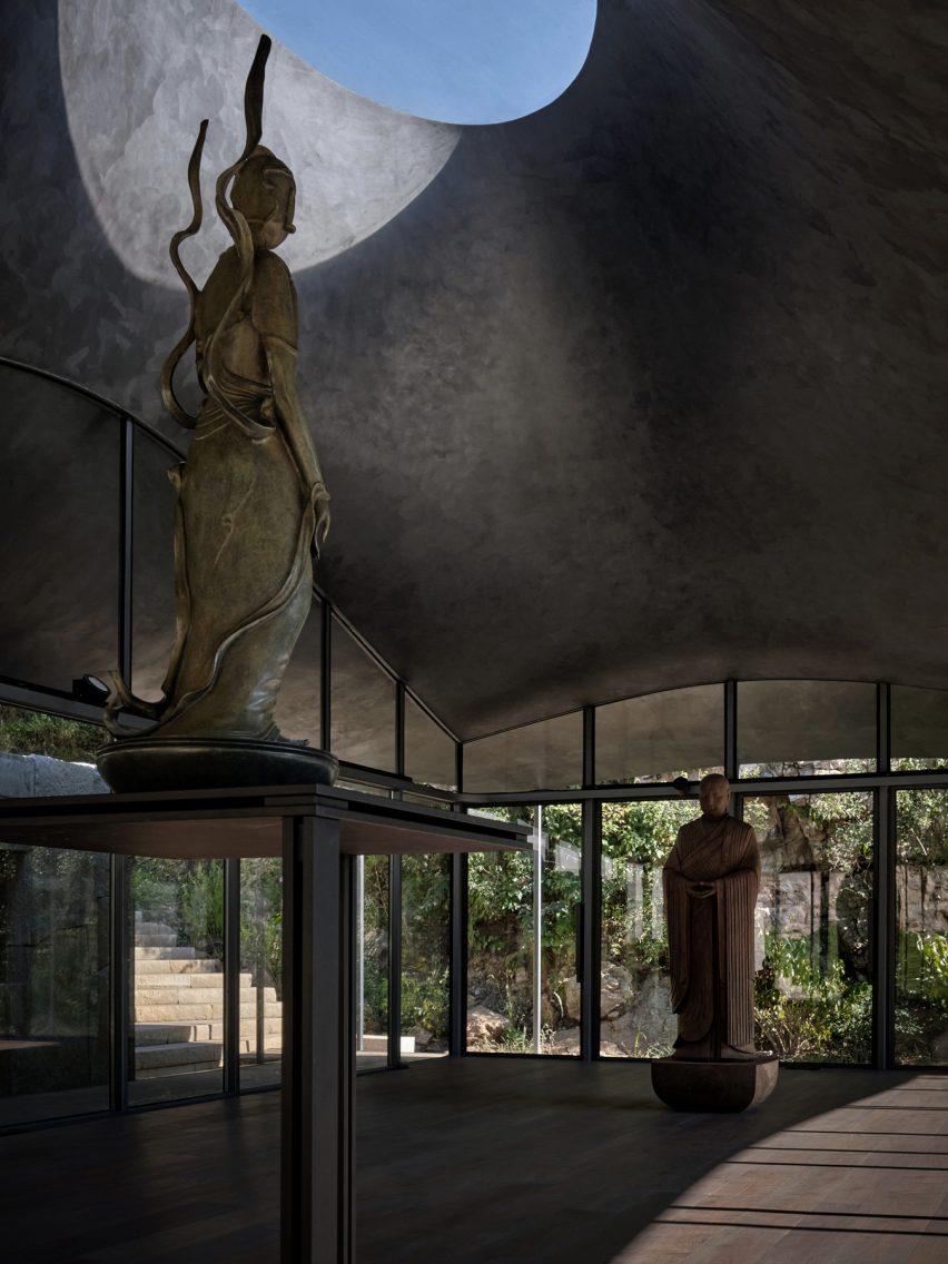 Meditation hall of Upper Cloister