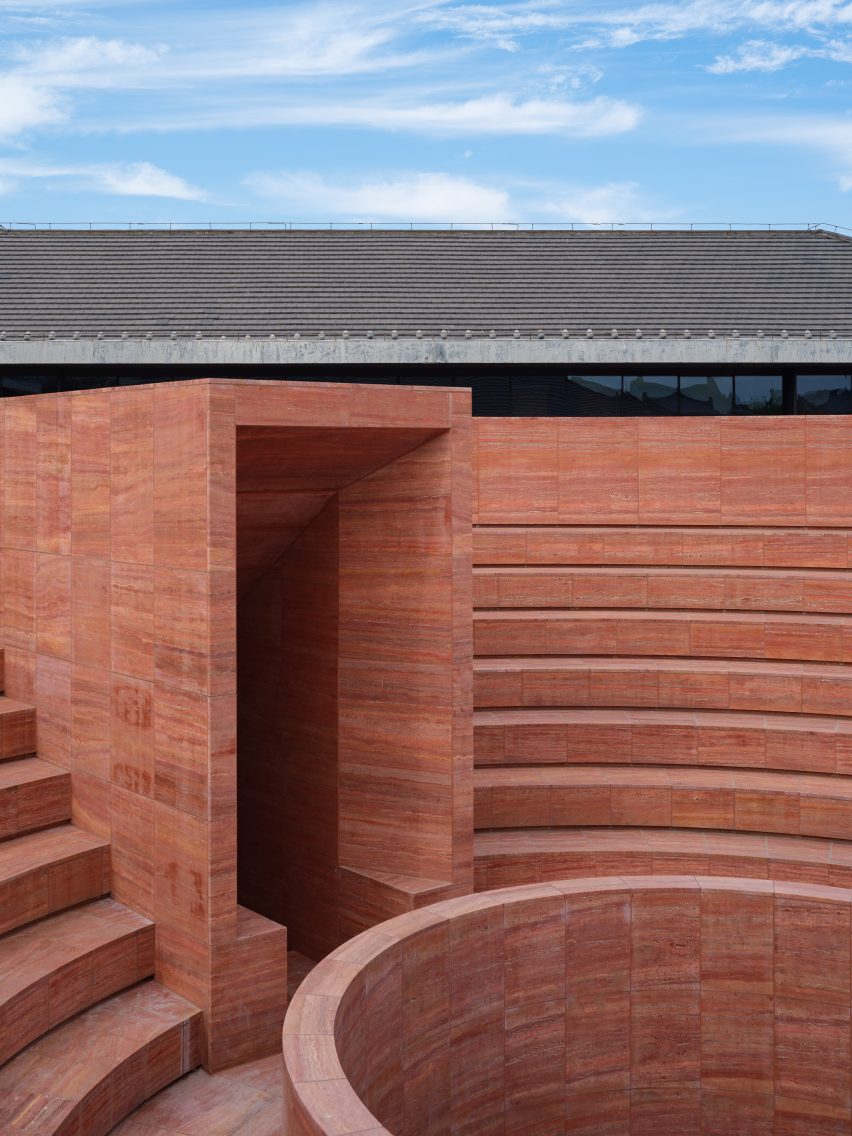 Qujiang Museum of Fine Arts by Neri&Hu
