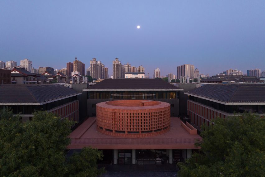 Qujiang Museum of Fine Arts extension by Neri&Hu