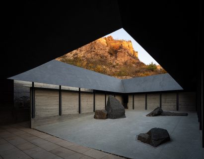 Stone courtyard of Upper Cloister