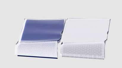Zero bag featuring purple clothing inside