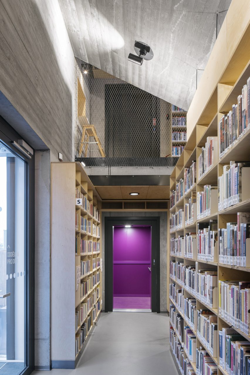 IGI Library by Atak Architekti