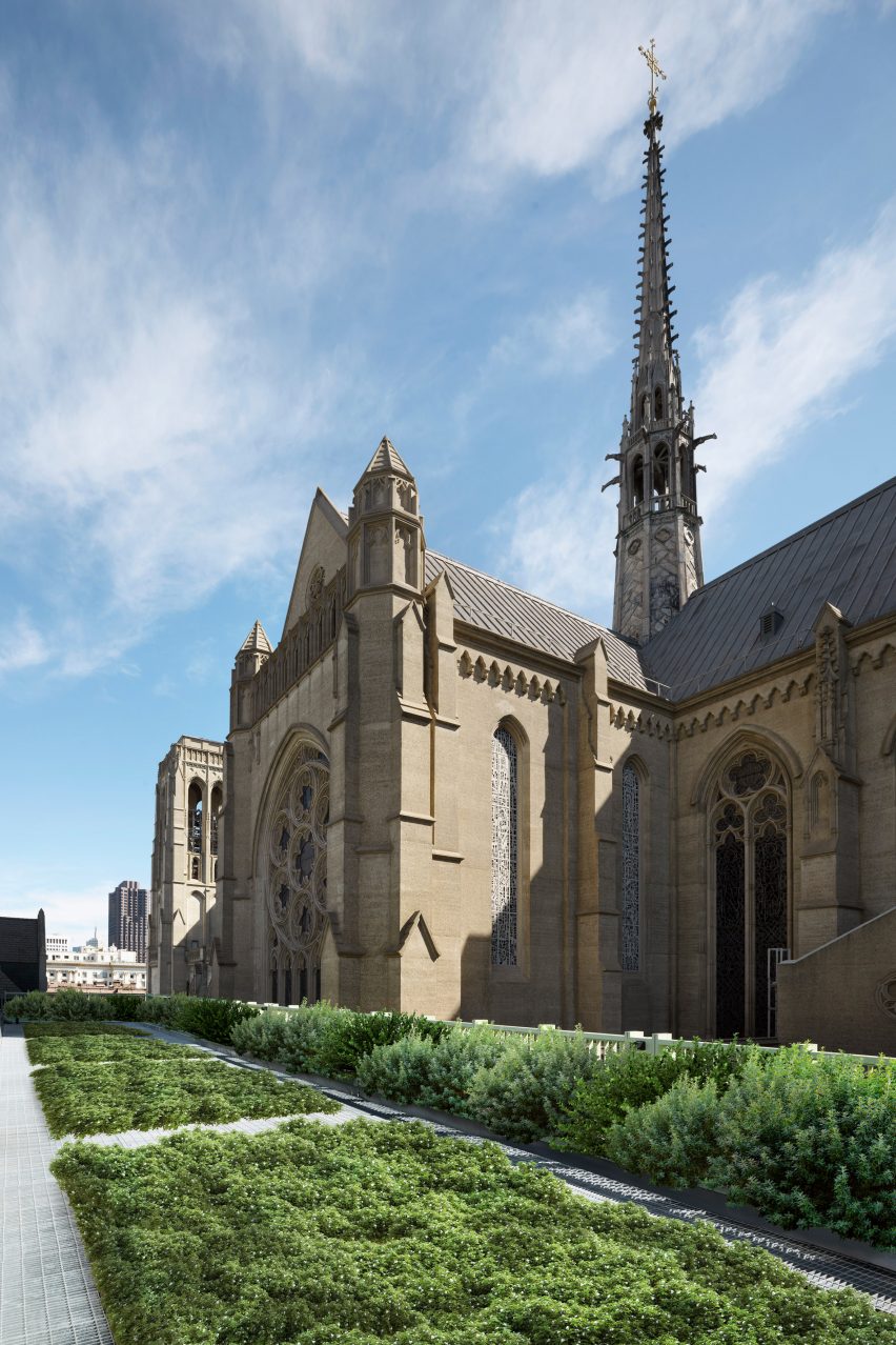 Exterior of Grace Cathedral in San Francisco