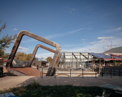 Rolling bridge in operation
