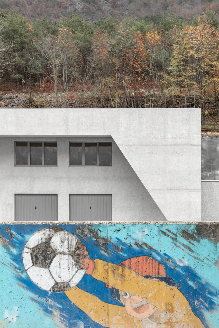 Exterior of Fieldhouse sports centre in South Tyrol by MoDus Architects