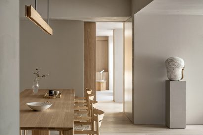 Wooden furniture in Tokyo apartment by Keiji Ashizawa