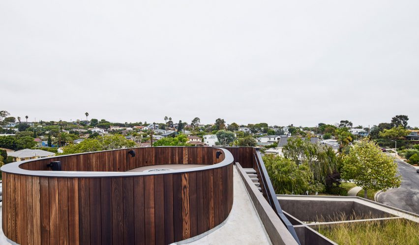 Roof terrace at the Psomas home by Hsu McCullough