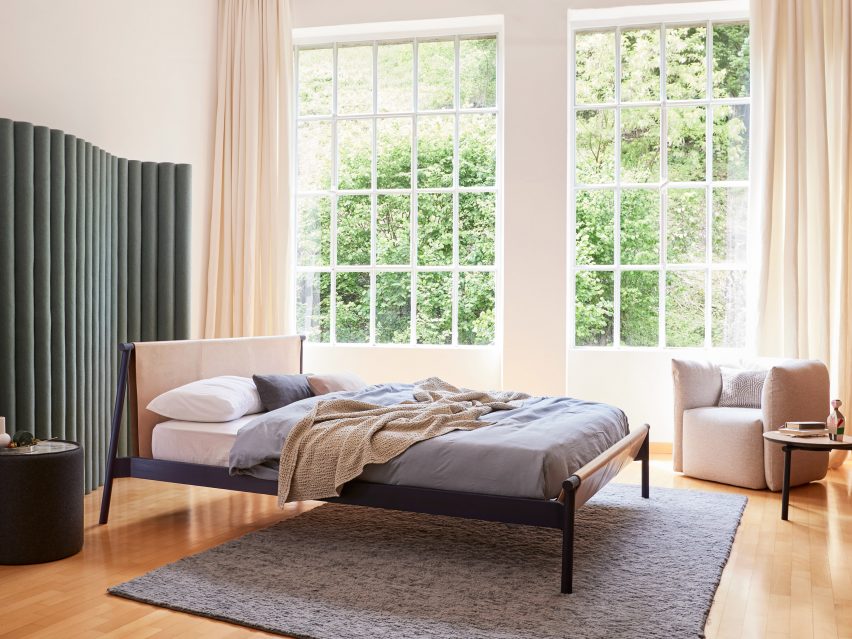 Jack-e bed by Zanellato/Bortotto for Bolzan with grey covers