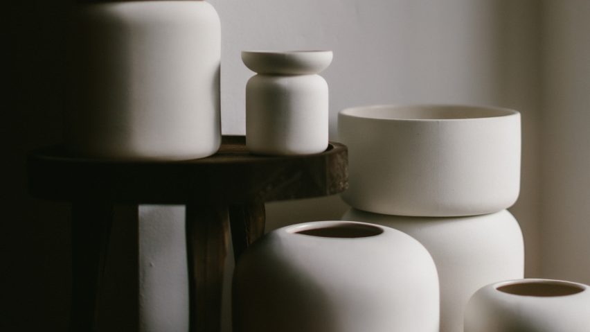Selection of KUNOKAIKU stonewareurns