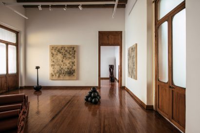 Masa gallery home with art works