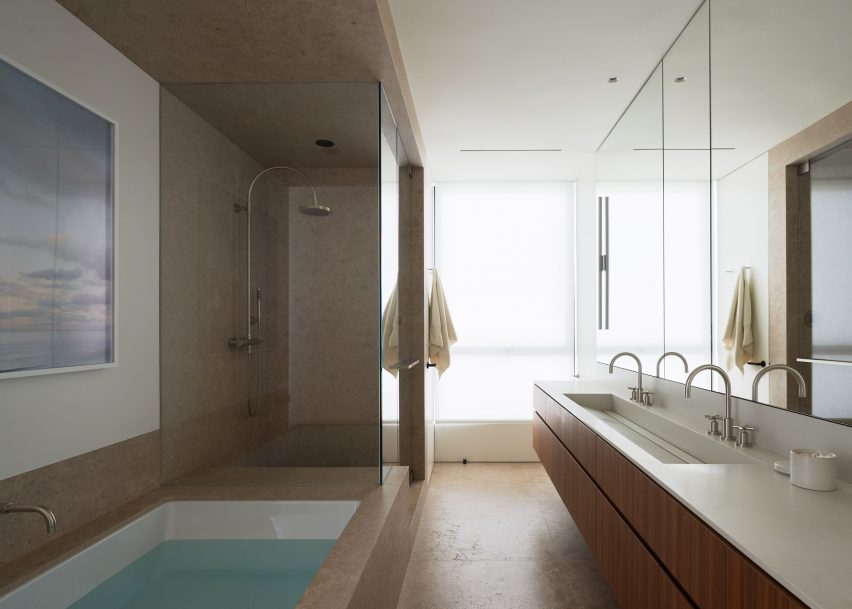 Canyon Terrace House by Montalba Architects