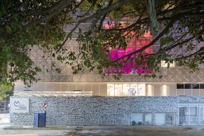 Stainless steel cladding on museum
