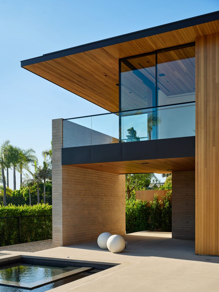 Laney Scalloped concrete house
