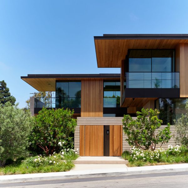 Scalloped Concrete House seen from the street