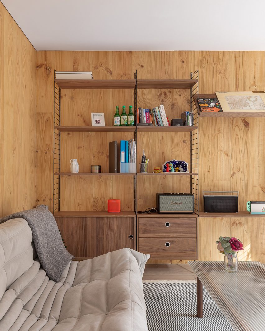 Interior of Simon Square apartments by Fraser/Livingstone