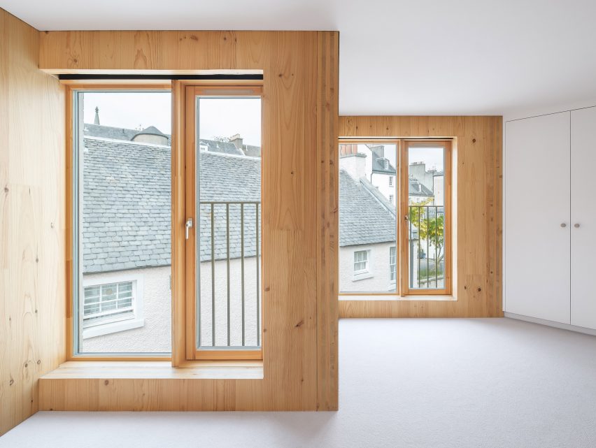 Interior of Simon Square apartments by Fraser/Livingstone