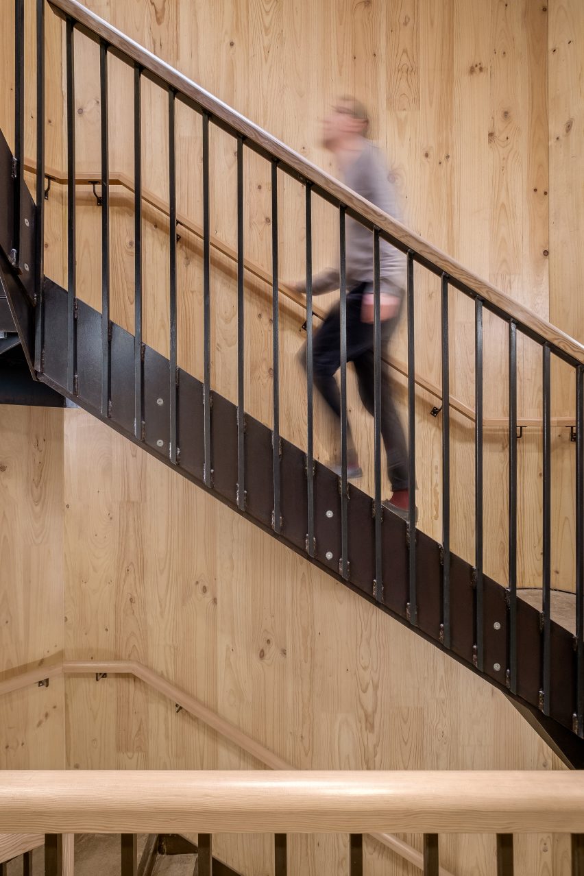 Interior of Simon Square apartments by Fraser/Livingstone