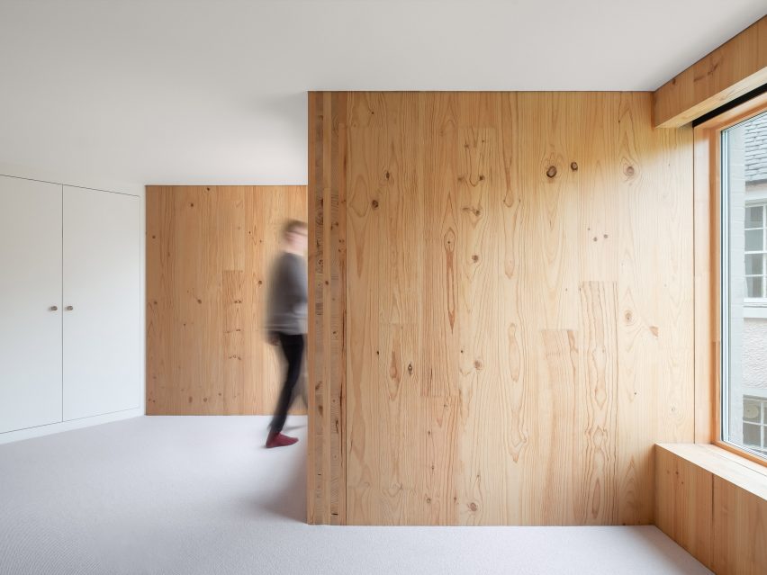 Interior of Simon Square apartments by Fraser/Livingstone