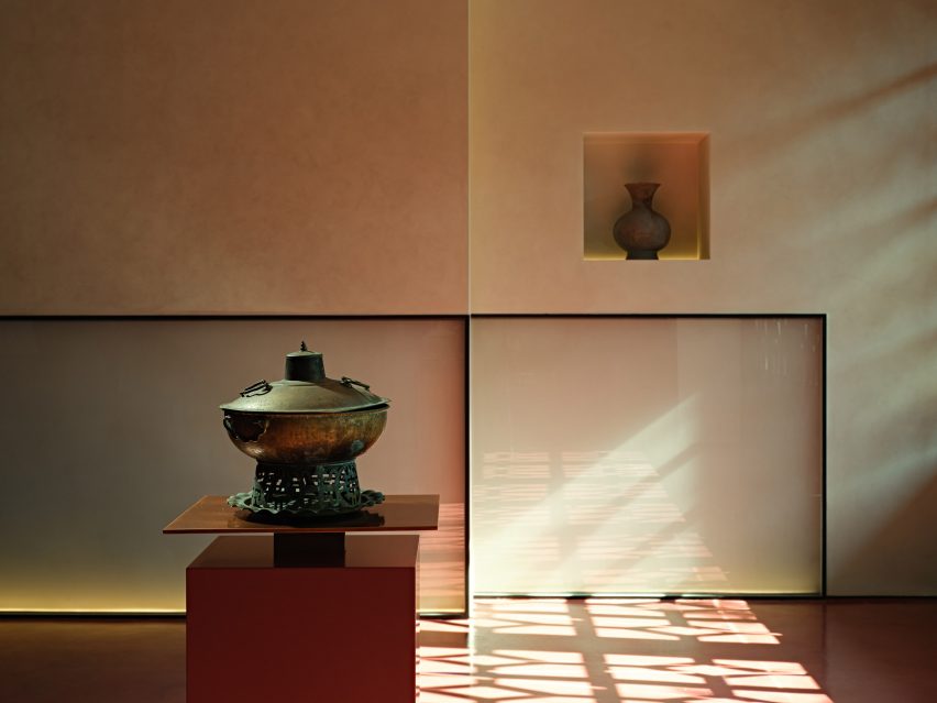 Antique hotpots at the Gud restaurant by Studio8