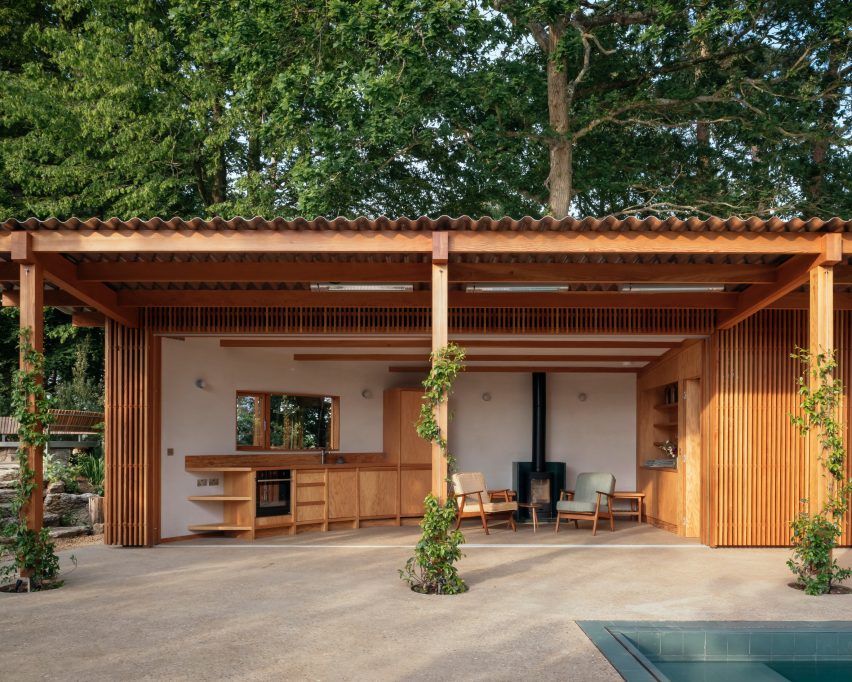 Pool House by Surman Weston