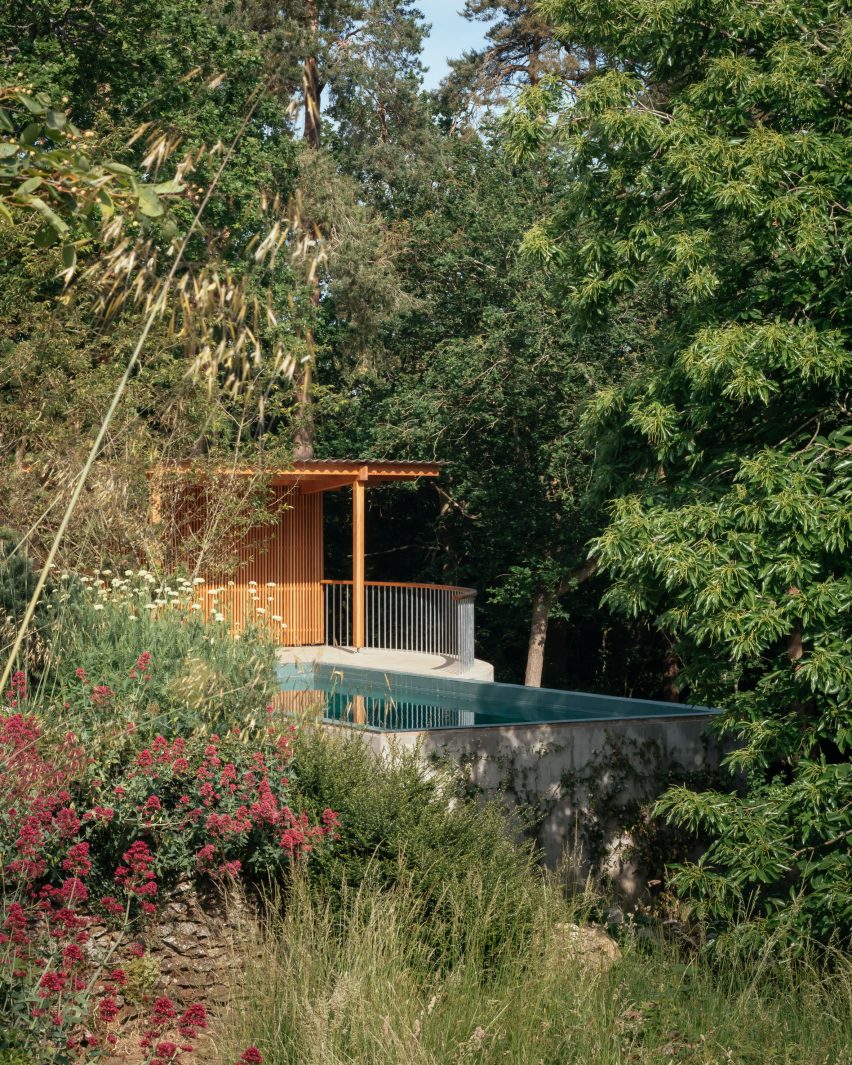 Pool House by Surman Weston