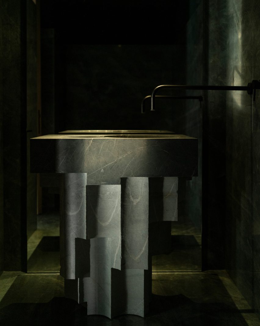 Tikal marble washbasin