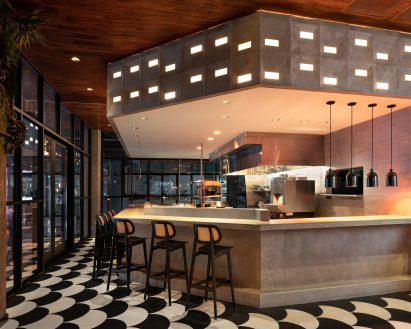 Open kitchen